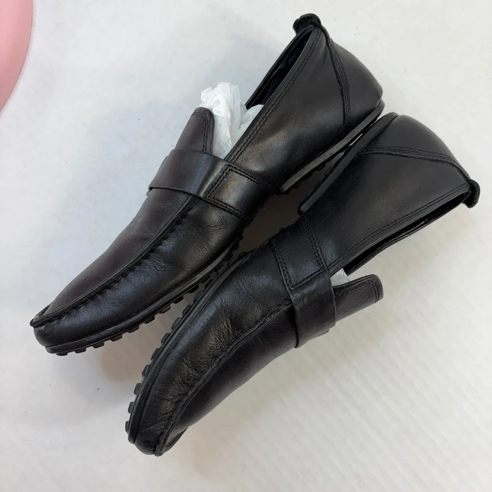 Kenneth Cole kenneth cole